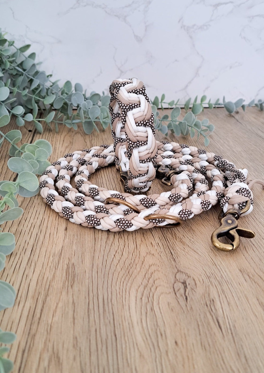 Paracord-Halsband "Belly"