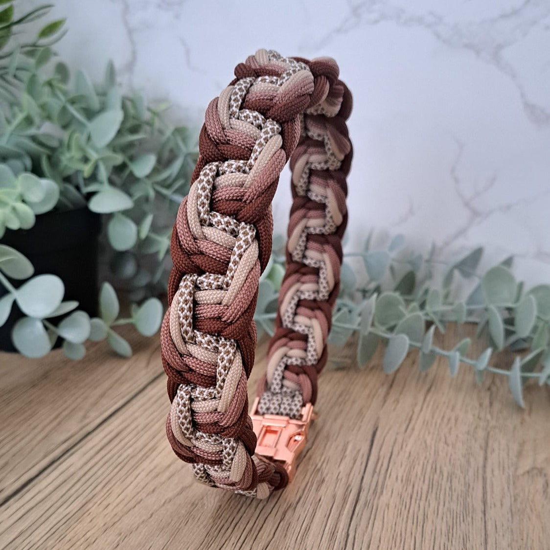 Paracord-Halsband "Belly"