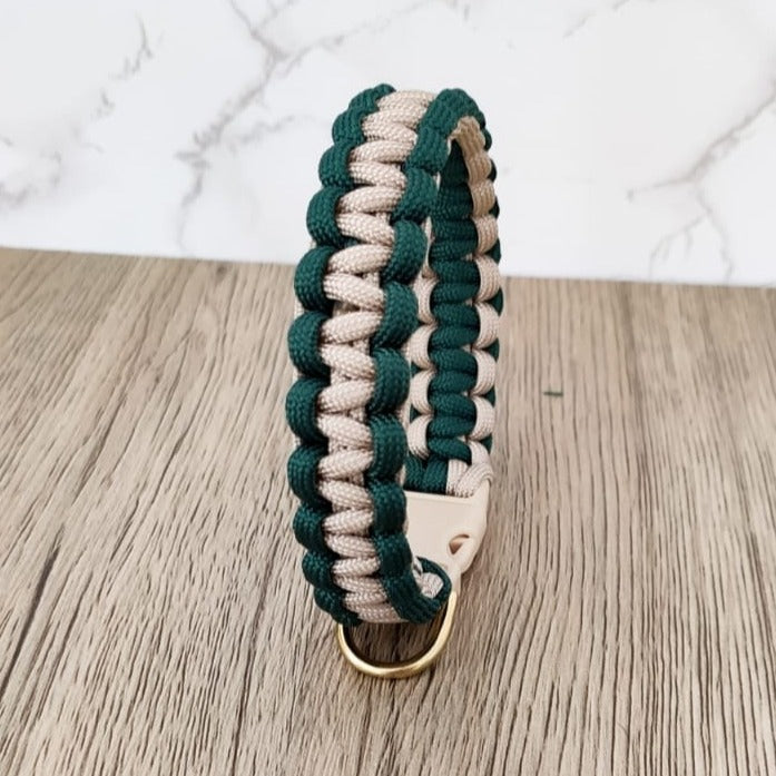 Paracord-Halsband "Kobra"